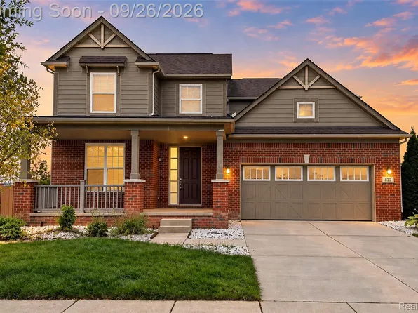 822 Lake Woods Dr, Canton, MI 48188