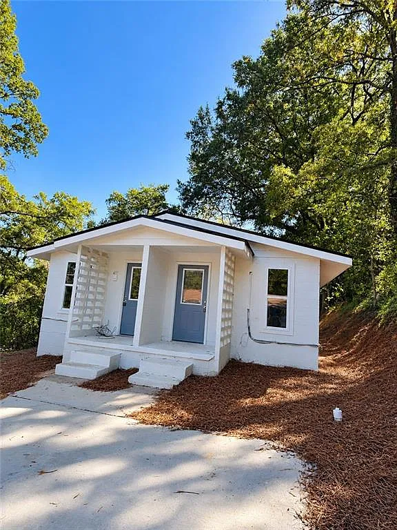 18 Aubrey St — Photo 2