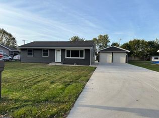 3412 W 104th Pl, Crown Point, IN 46307