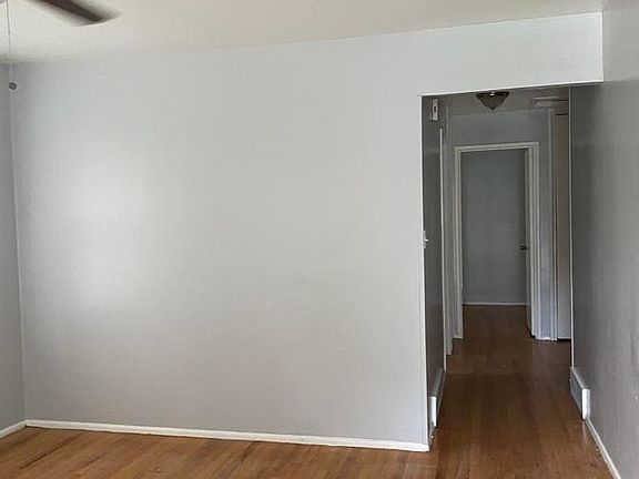 3rd image of 4501 Lister Ave