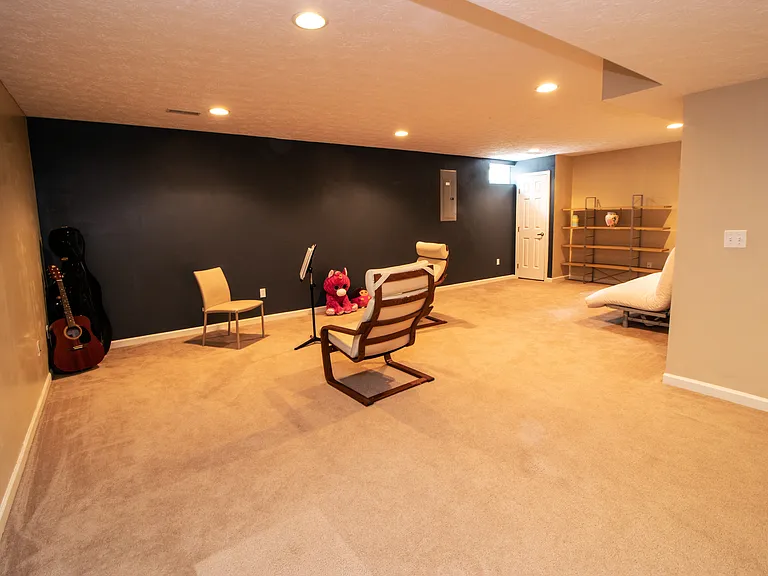 4977 Lake View Dr — Photo 20