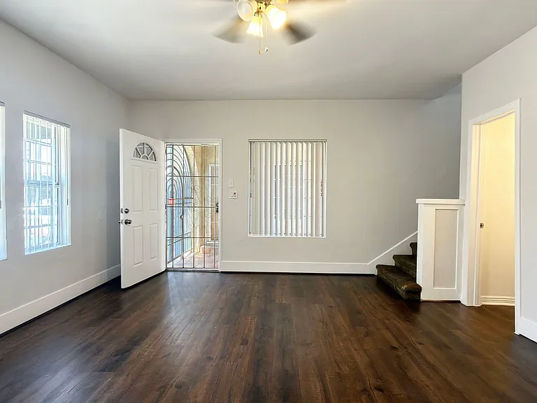 936 Olive Ave — Photo 3
