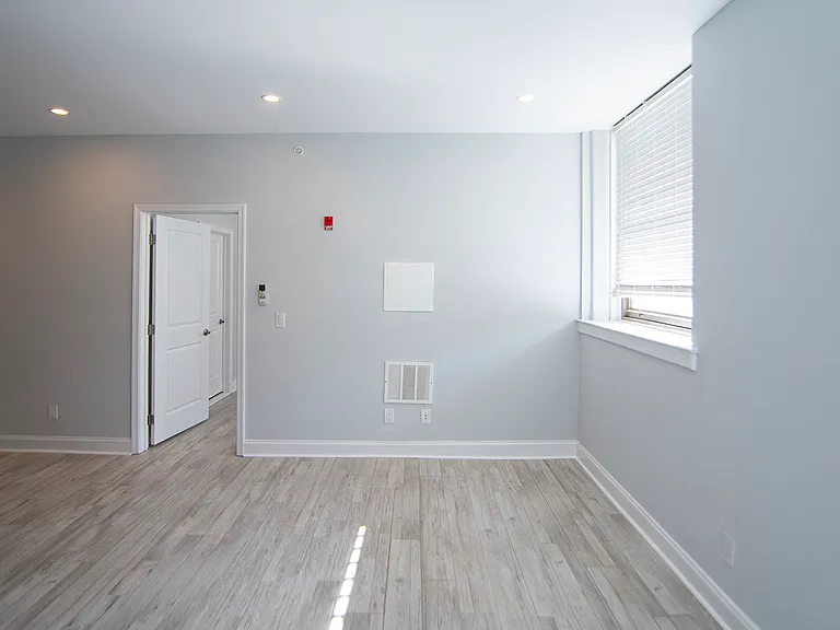 Queen Village Lofts — Photo 16