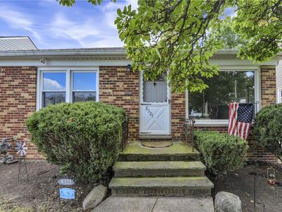 8321 Wainstead Dr, Parma, OH, 44129