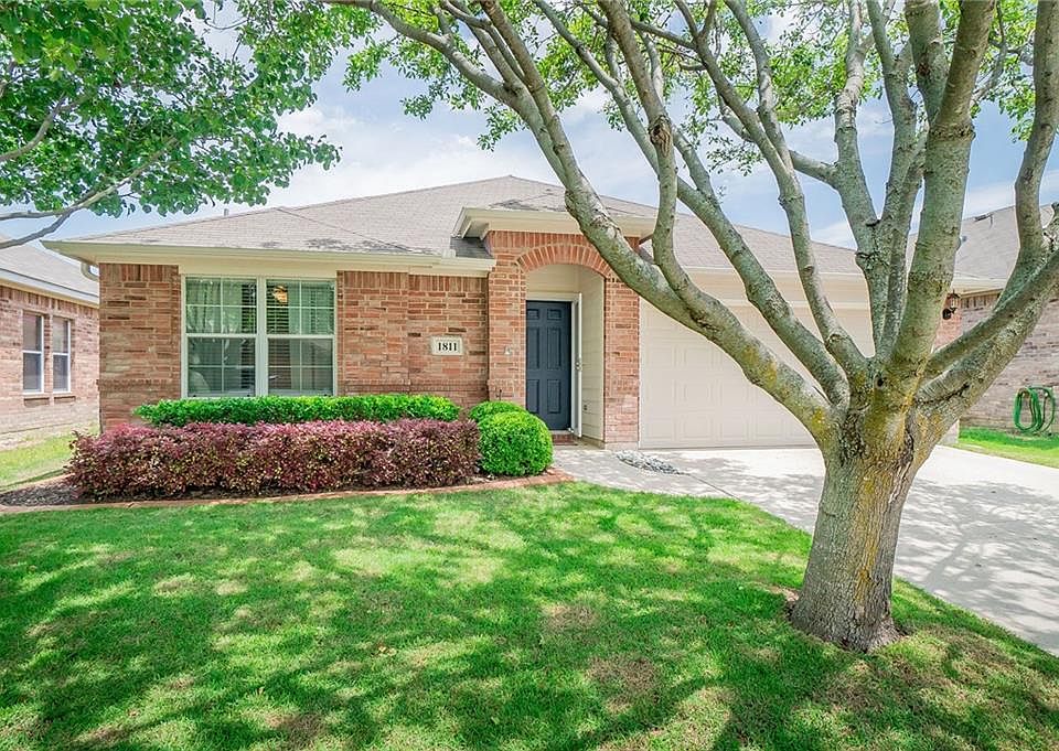 1st image of 1811 Fairbanks Dr