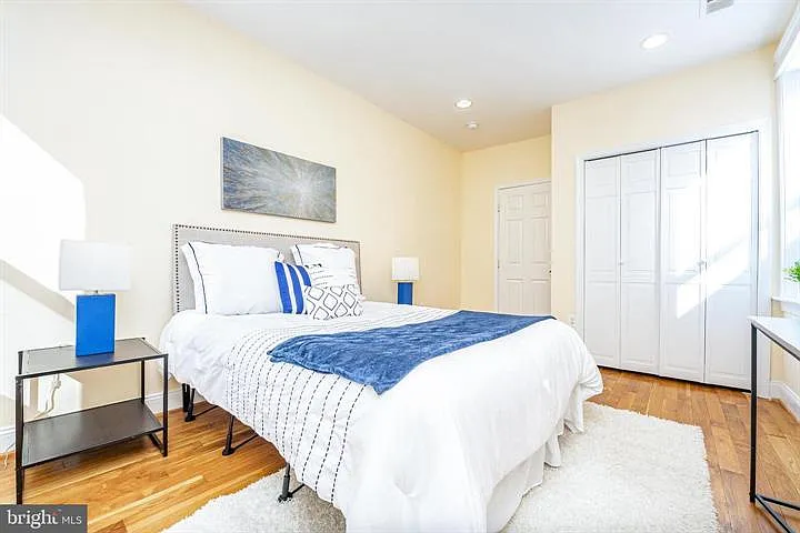 1439 G St NE — Photo 14