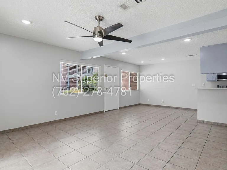 2274 E Desert Inn Rd — Photo 3