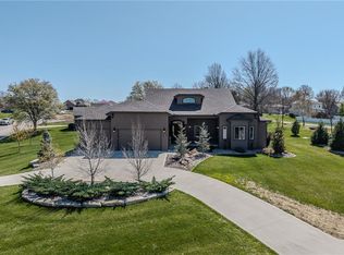 1881 Willow Tree Ct, Higginsville, MO 64037