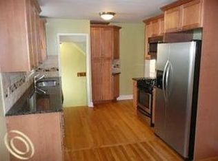 2630 Oxford Rd, Berkley, MI 48072