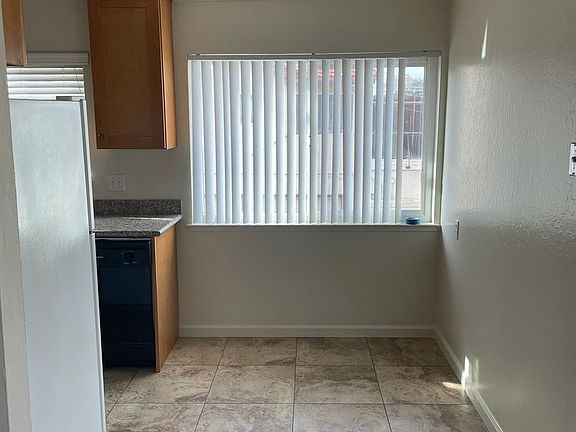 4th image of 130 Kiely Blvd #4