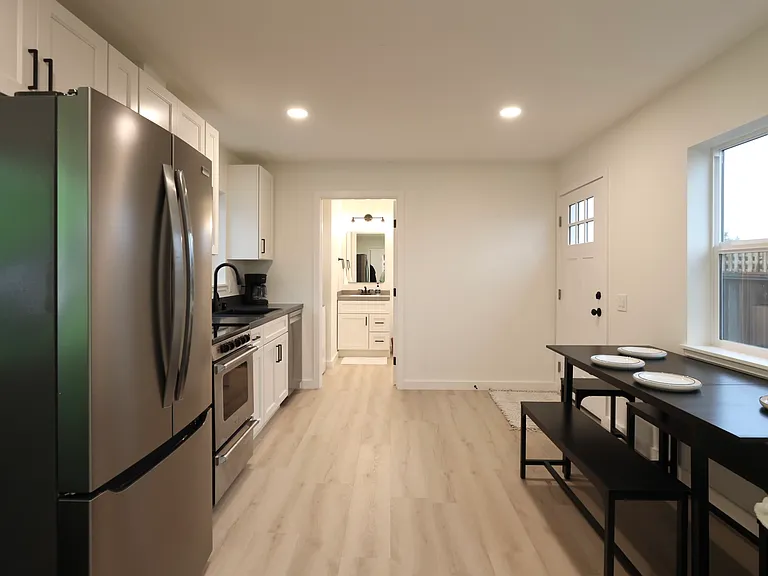 4314 Satinwood Dr — Photo 8