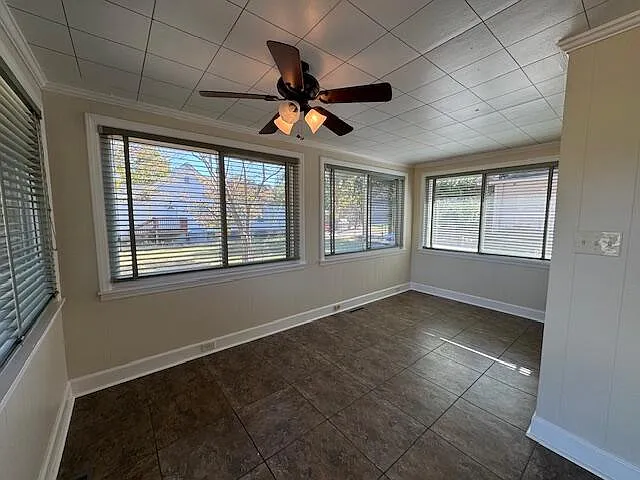 816 York St NE — Photo 4