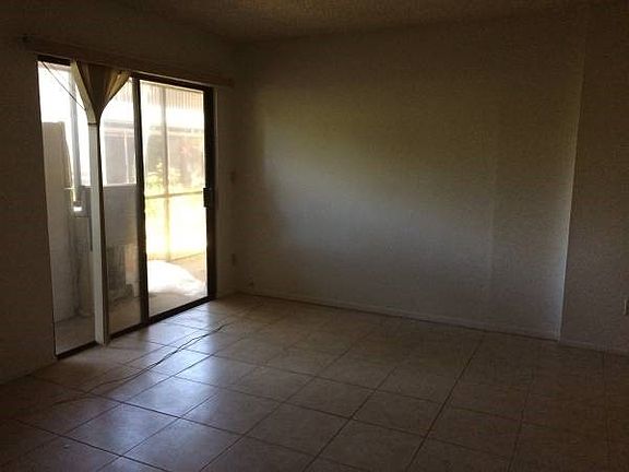 4th image of 3223 Fox Chase Cir N APT 101