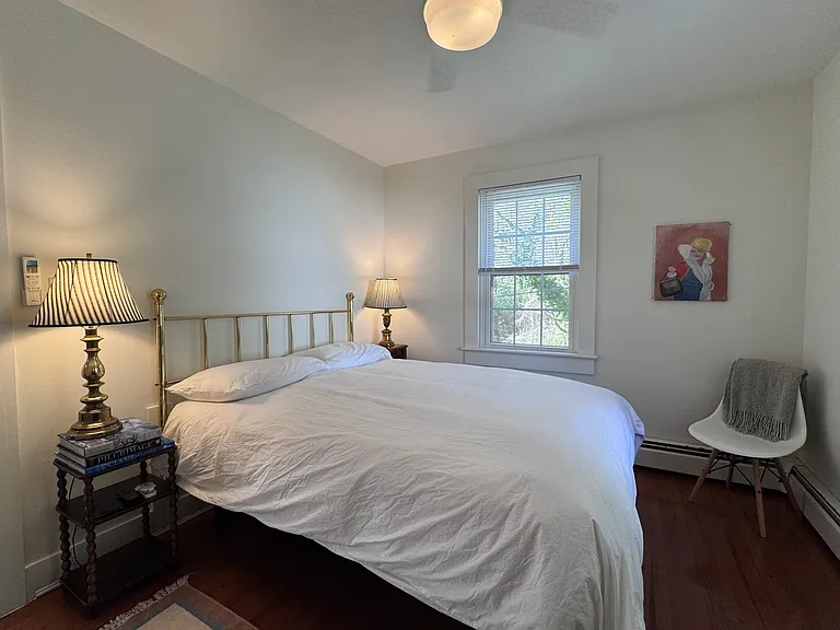 210 Warren St — Photo 7