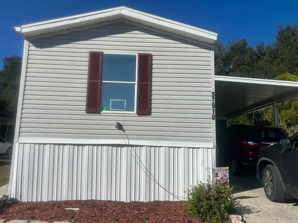 37910 Lake Gilbert Cir, Dade City, FL 33525