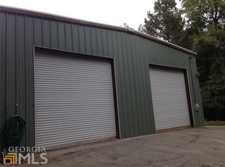 5077 Skyline Dr, Loganville, GA 30052