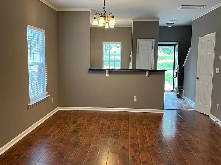 321 Woodson Dr — Photo 13