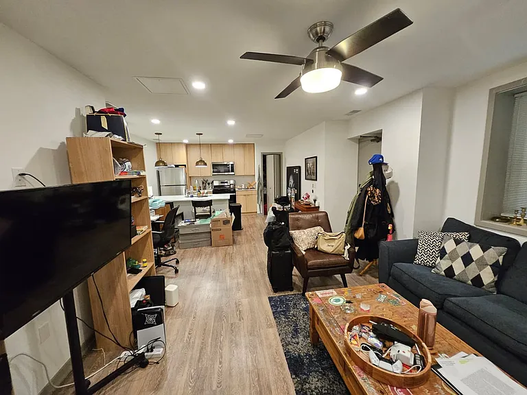 1645 N Wells St #LLC — Photo 3