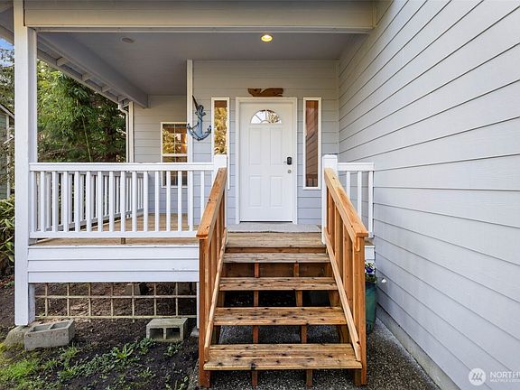 2nd image of 6565 NE Prospect Street