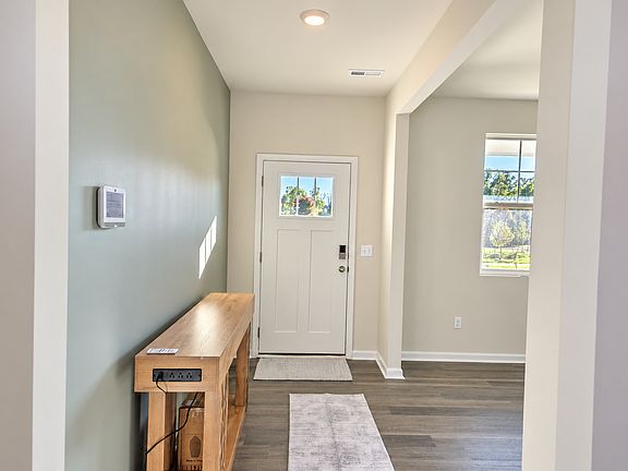 2nd image of 576 Summercrest Ave #2
