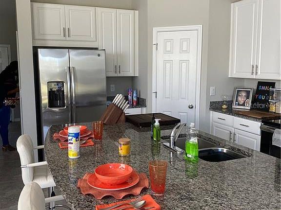 3rd image of 7016 Grand Elm Dr