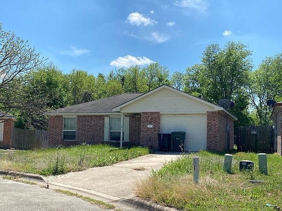 2nd image of 607 E Un