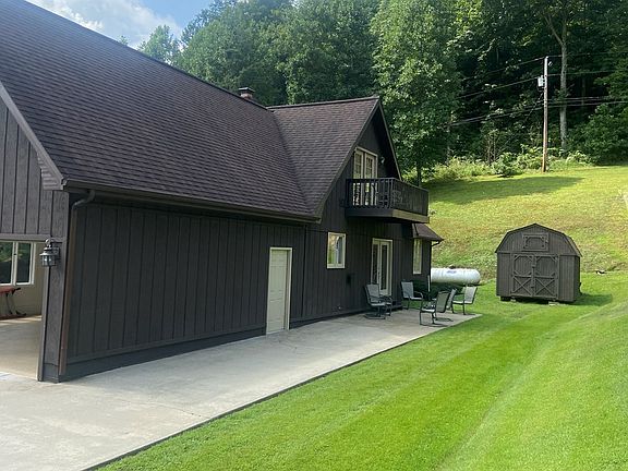 4th image of 76 Radnor Dr