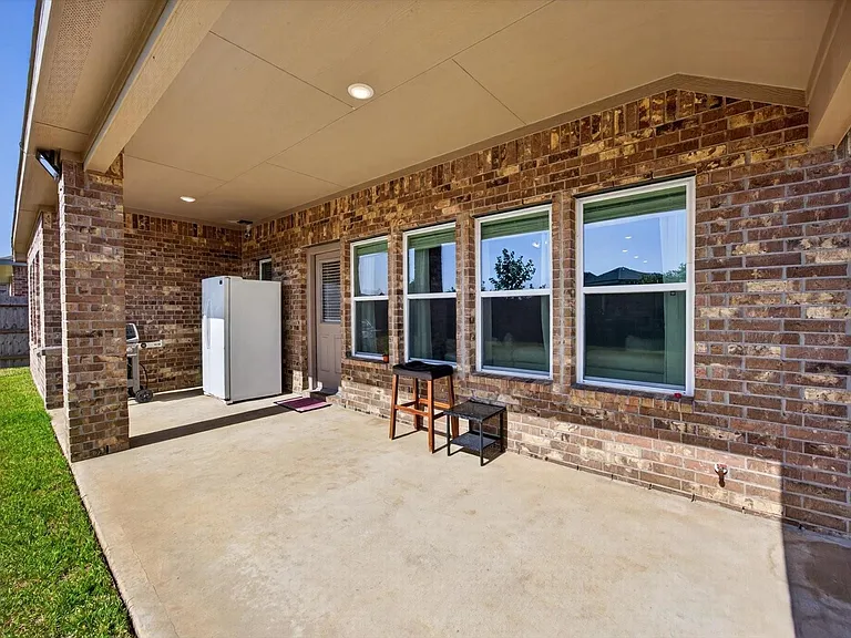 19519 Perissa Terrace Dr — Photo 30