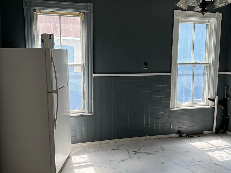 721 Albany St #1 — Photo 7