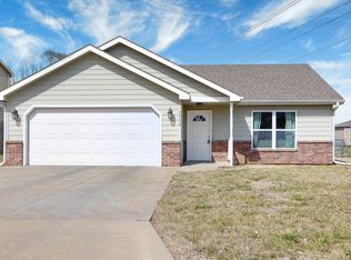 2724 Buttonwood Dr, Manhattan, KS 66502