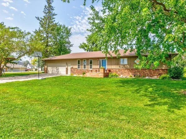 825 Latrobe Ave, Mc Callsburg, IA 50154