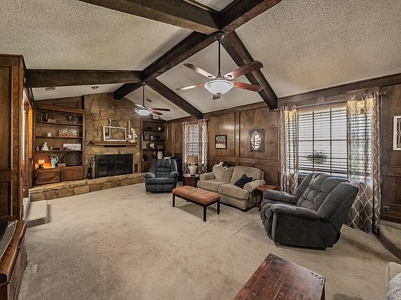 5th image of 11485 Ridgeview Cir