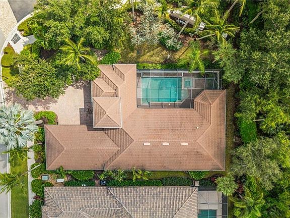 3rd image of 8886 Shenendoah Cir