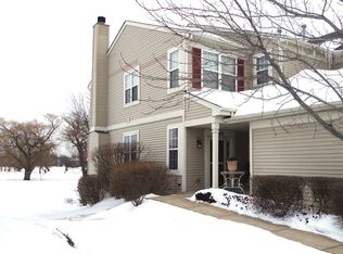 910 Genesse Ct, Naperville, IL 60563