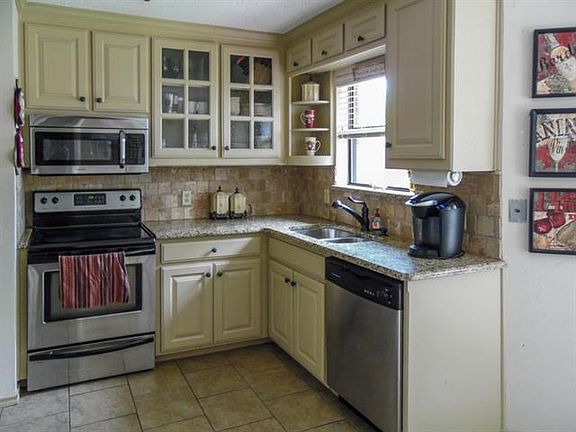 5th image of 7816 Cortland Ave