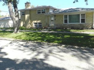 9201 Kostner Ave, Skokie, IL 60076
