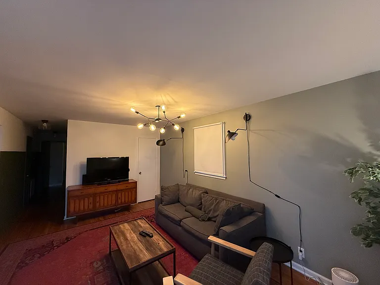 1713 Linden Ave — Photo 8