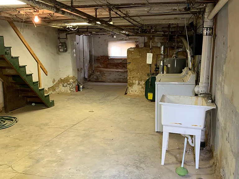 624 Jamestown St — Photo 18
