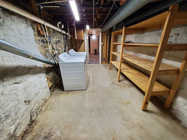 254 Franklin St — Photo 22