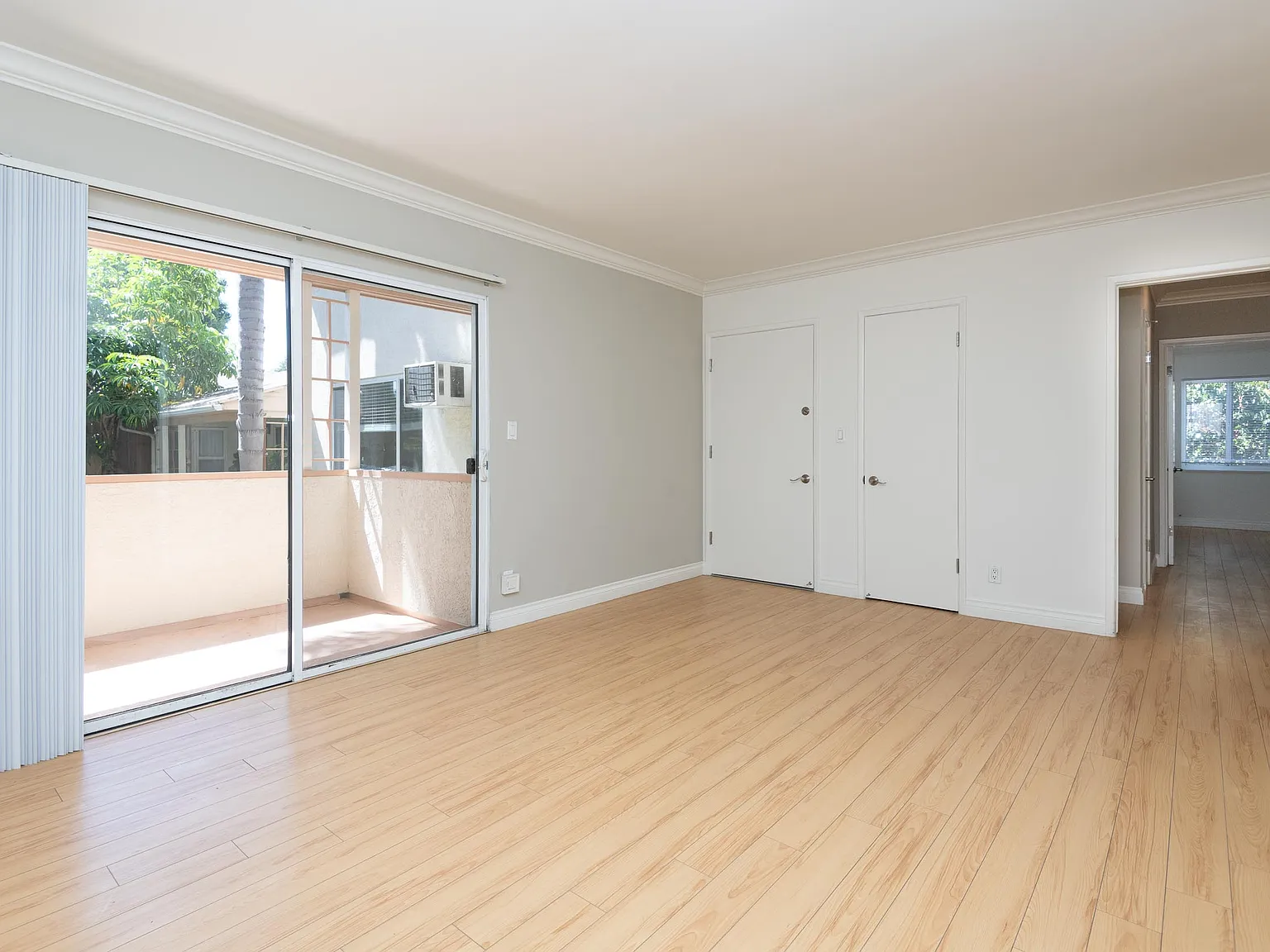 1 bed, 645 sqft, $2,450 — Photo 2