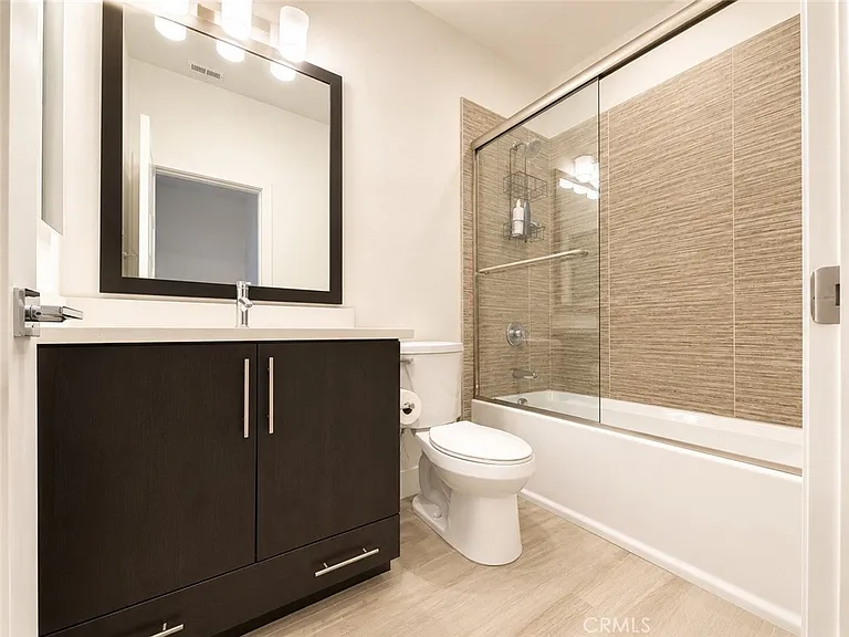 2400 Aperture Cir — Photo 13