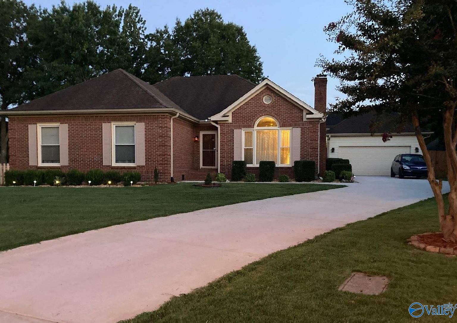 2401 Brandywine Ct SE, Decatur, AL 35601 Zillow