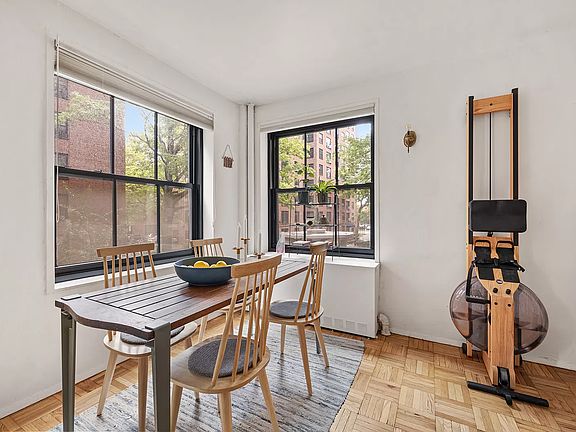 4th image of 345 Clinton Ave APT 1B