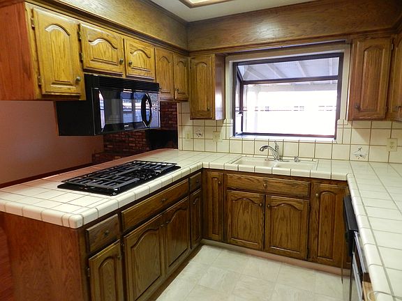 5th image of 9602 Hickock Dr