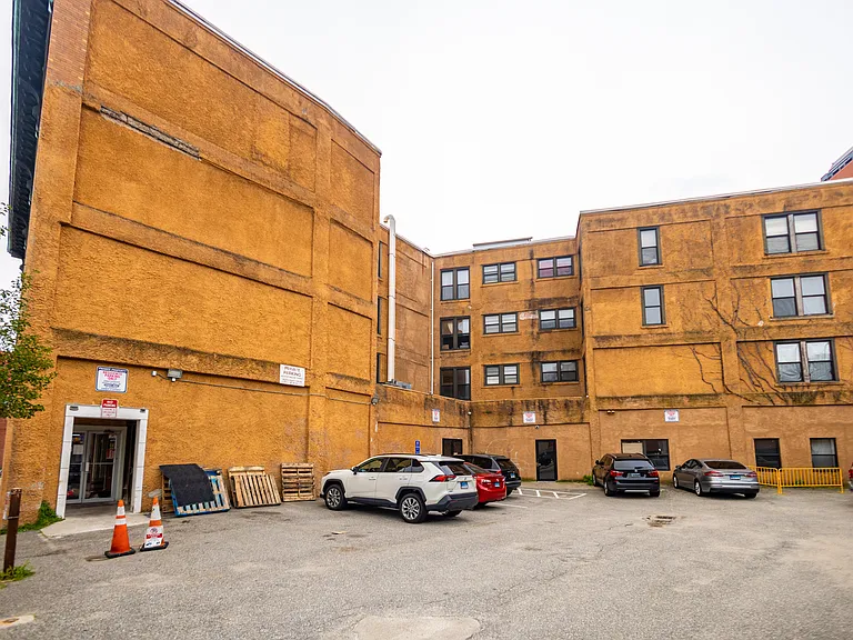 Thayer Building — Photo 20