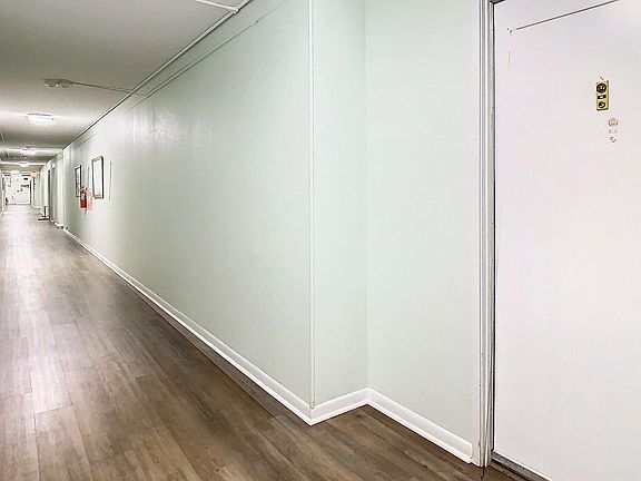 5th image of 7400 Sun Island Dr Unit 503