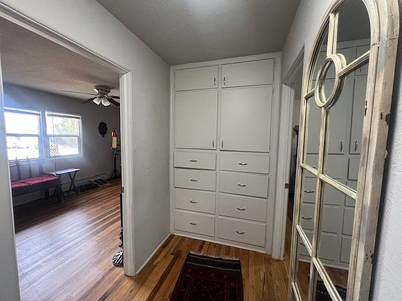 4th image of 337 Winther Blvd