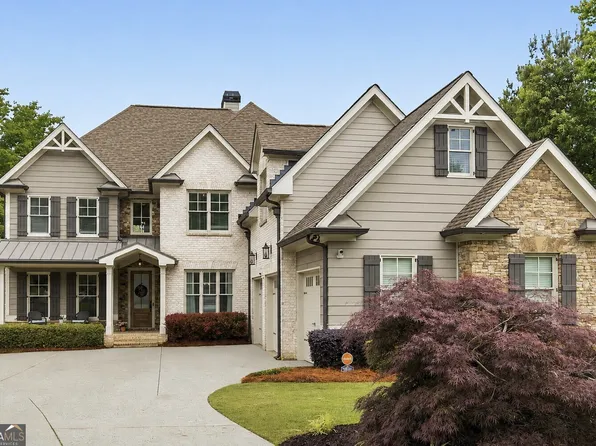 4856 Grandview Ct, Flowery Branch, GA 30542