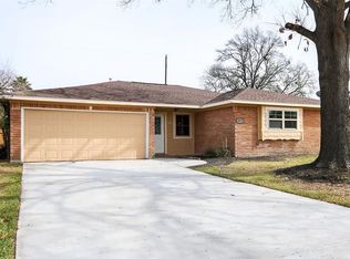 6019 Pebble Ln, Houston, TX 77087
