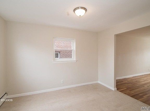5th image of 2452 Wilson Ave Floor 2